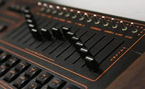 linn-lm1