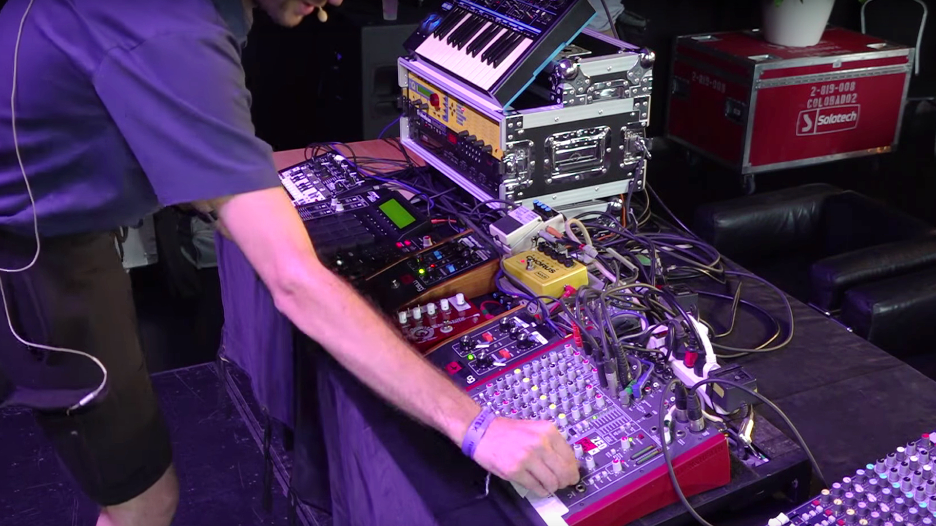 Watch Anabasine and Wiklow battle it out in Against The Clock Lab at MUTEK Montréal 2018
