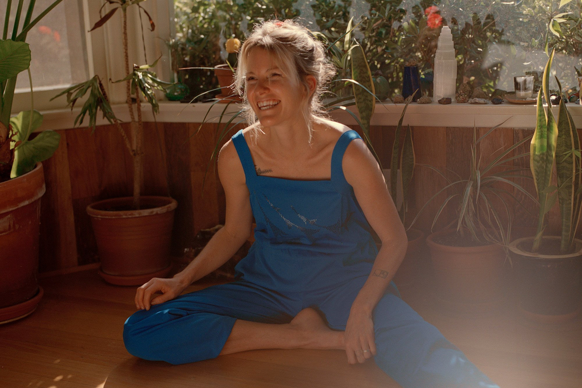 Kaitlyn Aurelia Smith Makes Meditation Music For Her Mother On Tides