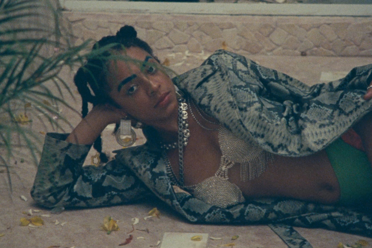 Kelsey Lu questions the romanticism of home on new track ‘Due West’