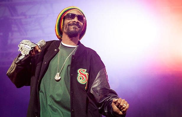 Snoop Dogg wants to buy the legendary Roscoe's Chicken & Waffles