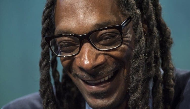 Gov. Mike Huckabee thinks “Poop Dogg” is a pretty sick burn for Snoop