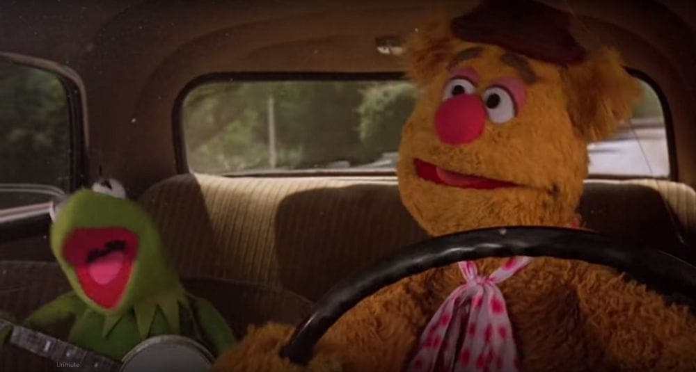 Fozzie Bear and Kermit are M.W.A on 'Express Yourself'