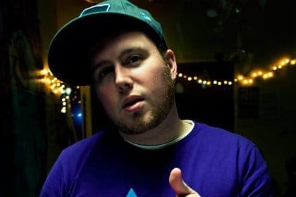 Hear the new Starkey single