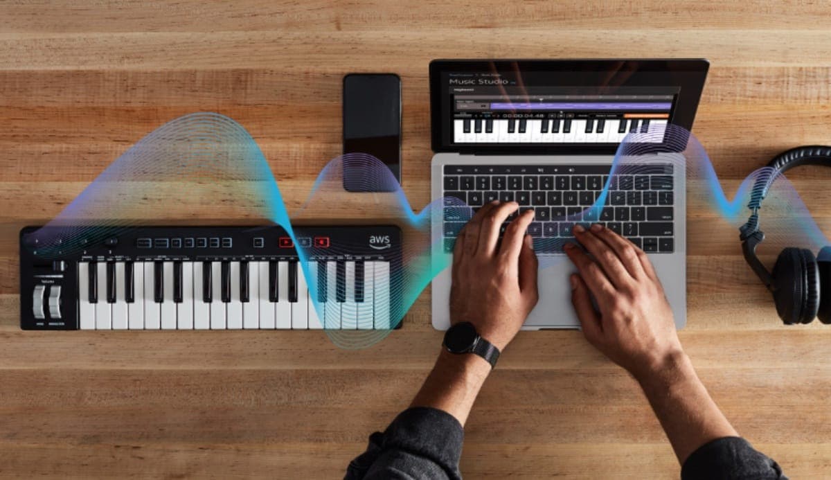 Amazon launches AI-powered keyboard, AWS DeepComposer