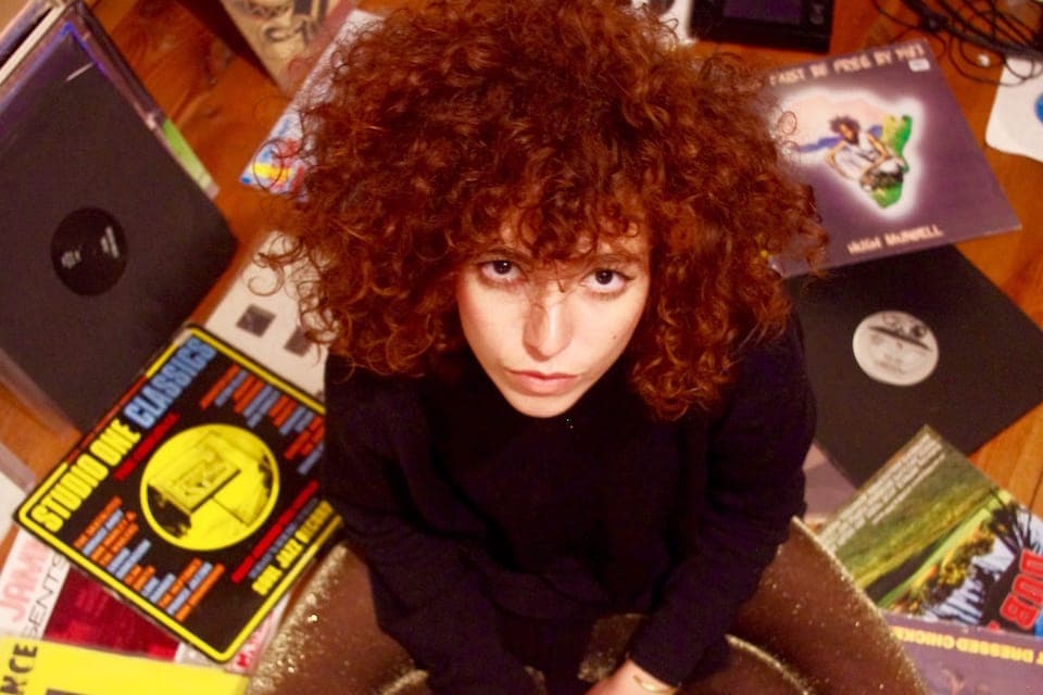 Miss Red announces ‘Murder’ 7″, shares unsettling ‘Fever’ video