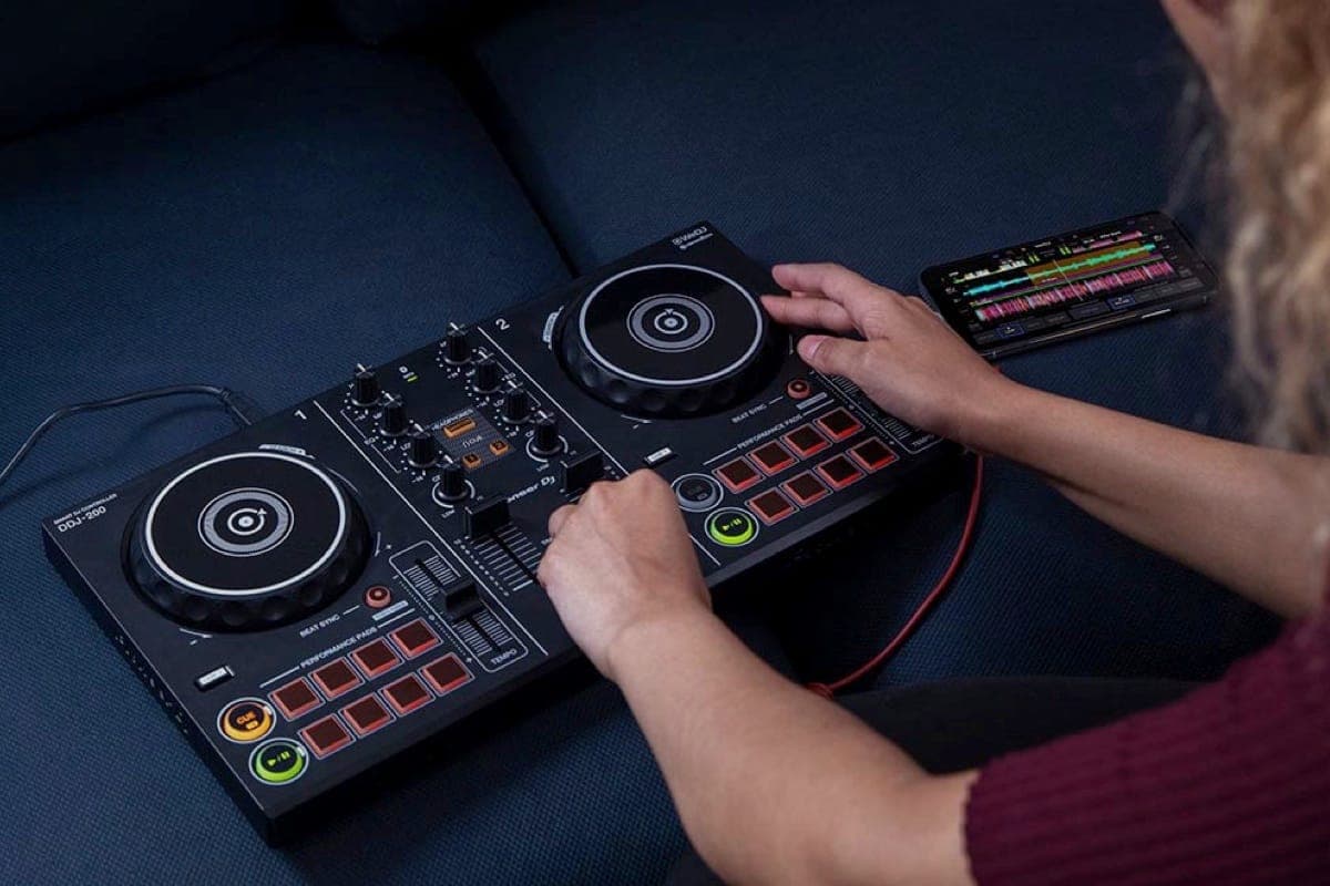 Pioneer DJ’s latest controller is a preview of DJing’s streaming future