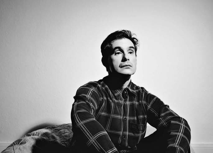 Oval gives away bevy of rare albums and EPs through Bandcamp