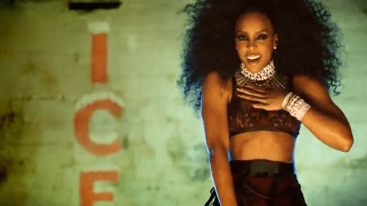 Watch the video for Kelly Rowland’s ‘Ice’, featuring Lil Wayne (in voice only)