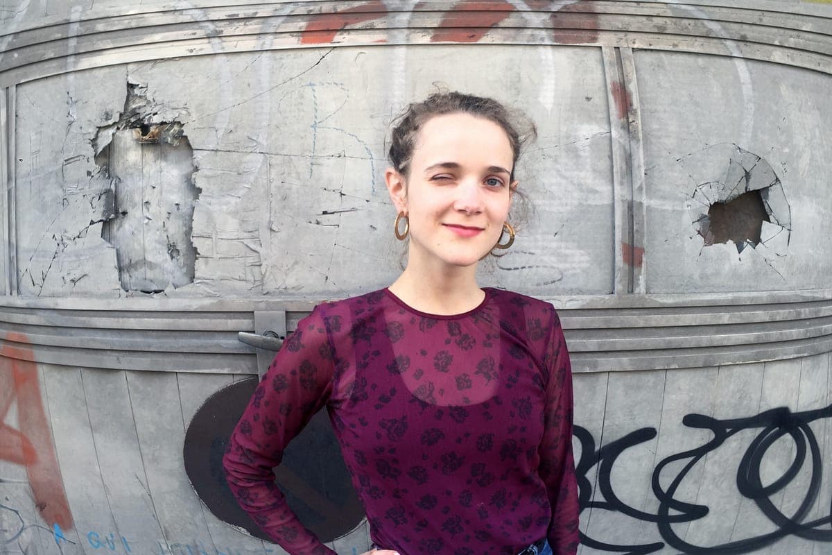 Clara! returns to Editions Gravats with Meiga de Acero