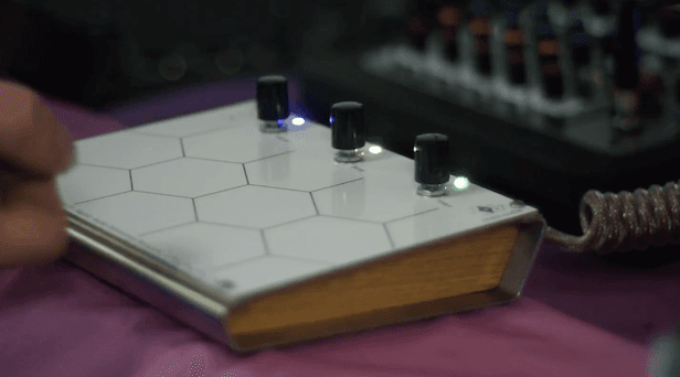 Watch a demo of chair.audio’s first instrument at Berlin’s Superbooth
