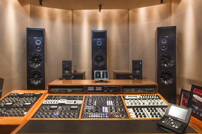 Tidal is now offering "master-quality" streaming for ultra-audiophiles