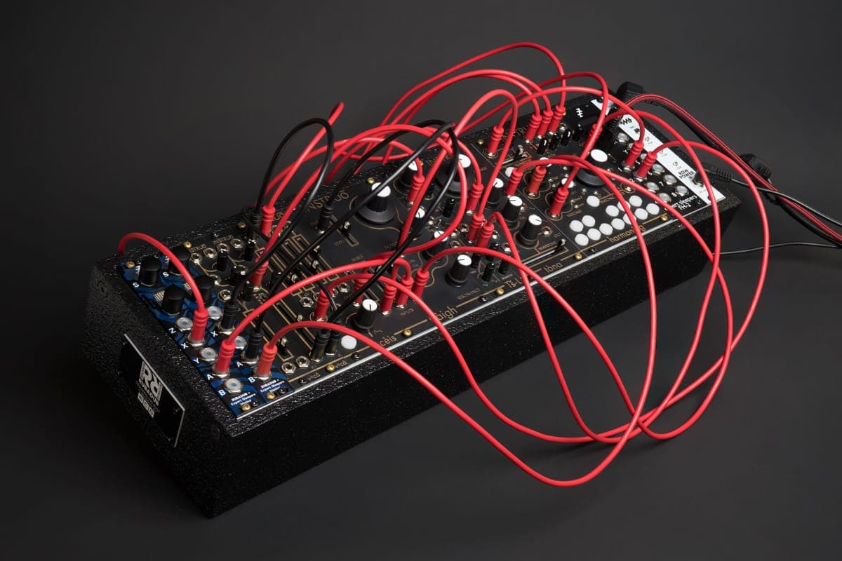 Rubadub launches £199 entry-level powered Eurorack case