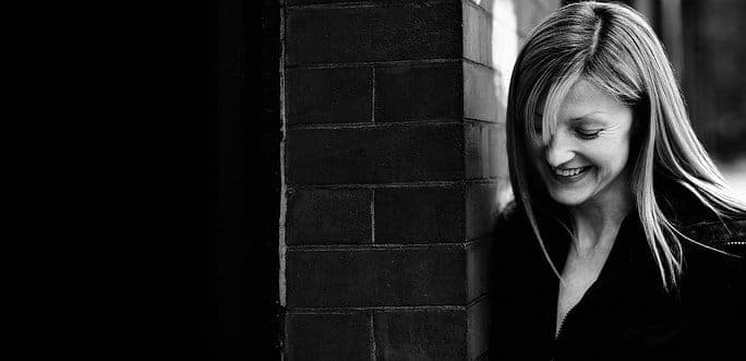 Mary Anne Hobbs joins BBC 6 Music, presenting the Weekend Breakfast Show