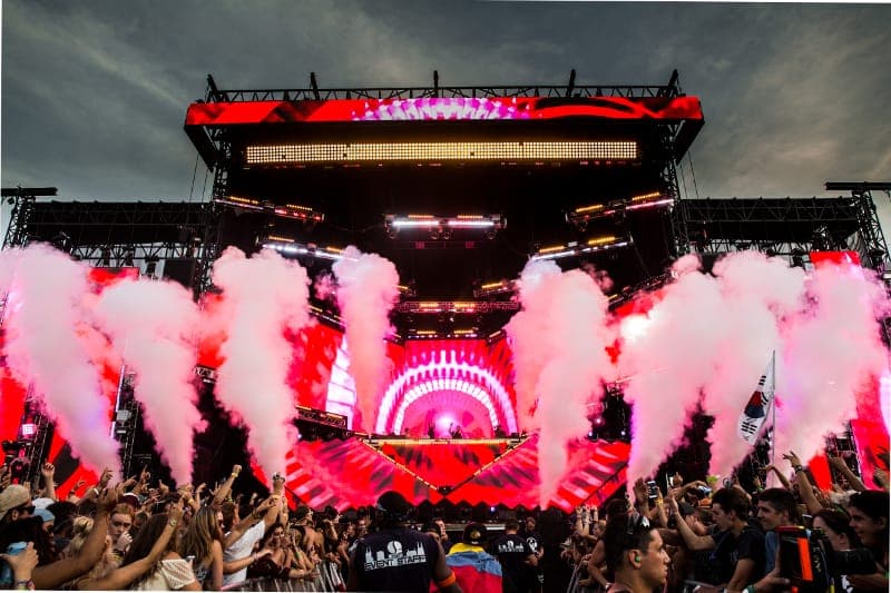 Live Nation is selling a $799 "festival passport"