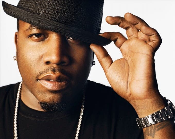 Big Boi gets amorous in NSFW new video with Theophilus London