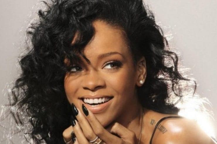 Rihanna named Harvard University Humanitarian of the Year