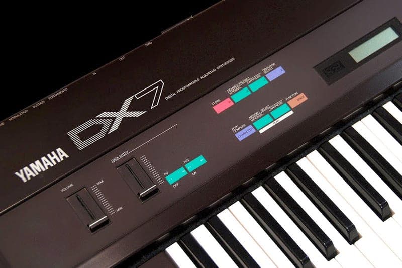 Sound like Brian Eno with his Yamaha DX7 synth patches from 1987