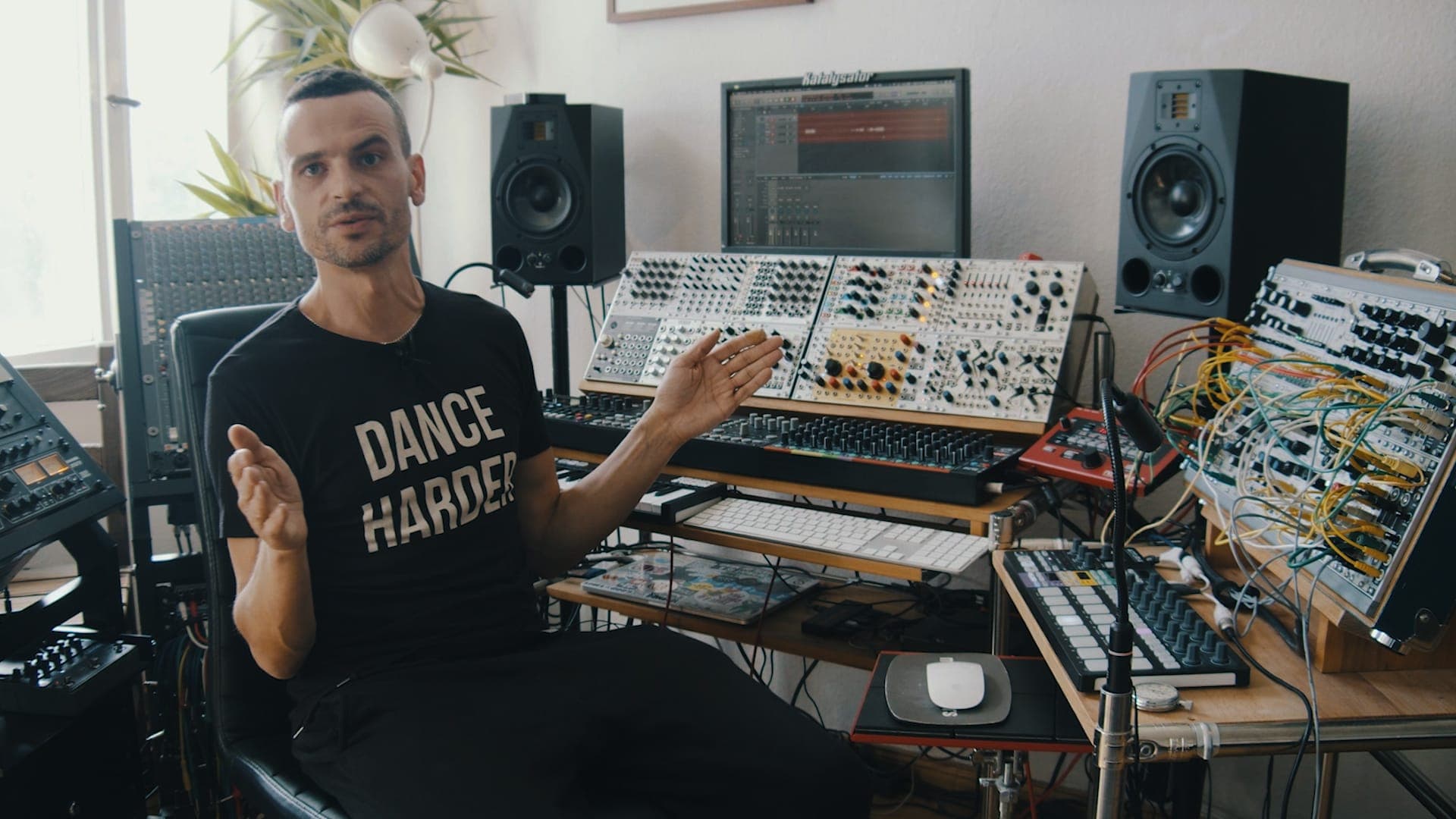 How Barker built a plate reverb for percussive experiments