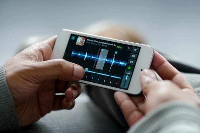 Traktor DJ now available on iPhone and iPod Touch