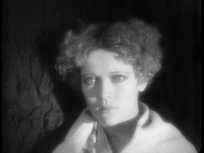 Hear Plastikman’s alternative score for 1928 silent film Brumes d’automne