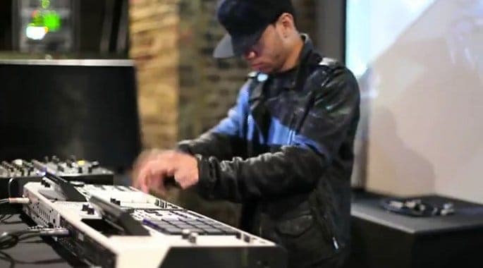Watch AraabMUZIK give a live MPC masterclass for FACT TV