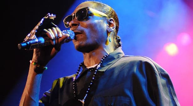 MTV EMAs EMA 2013: Watch all performances, including Snoop Dogg and Dam-Funk, Miley Cyrus, Eminem and more stream EMAs