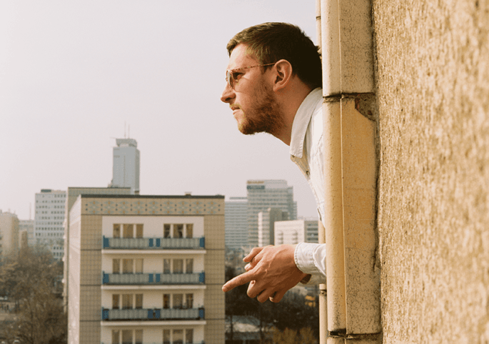 PAN’s resident Casio whizz Heatsick takes a trip in ‘No Fixed Address’ video