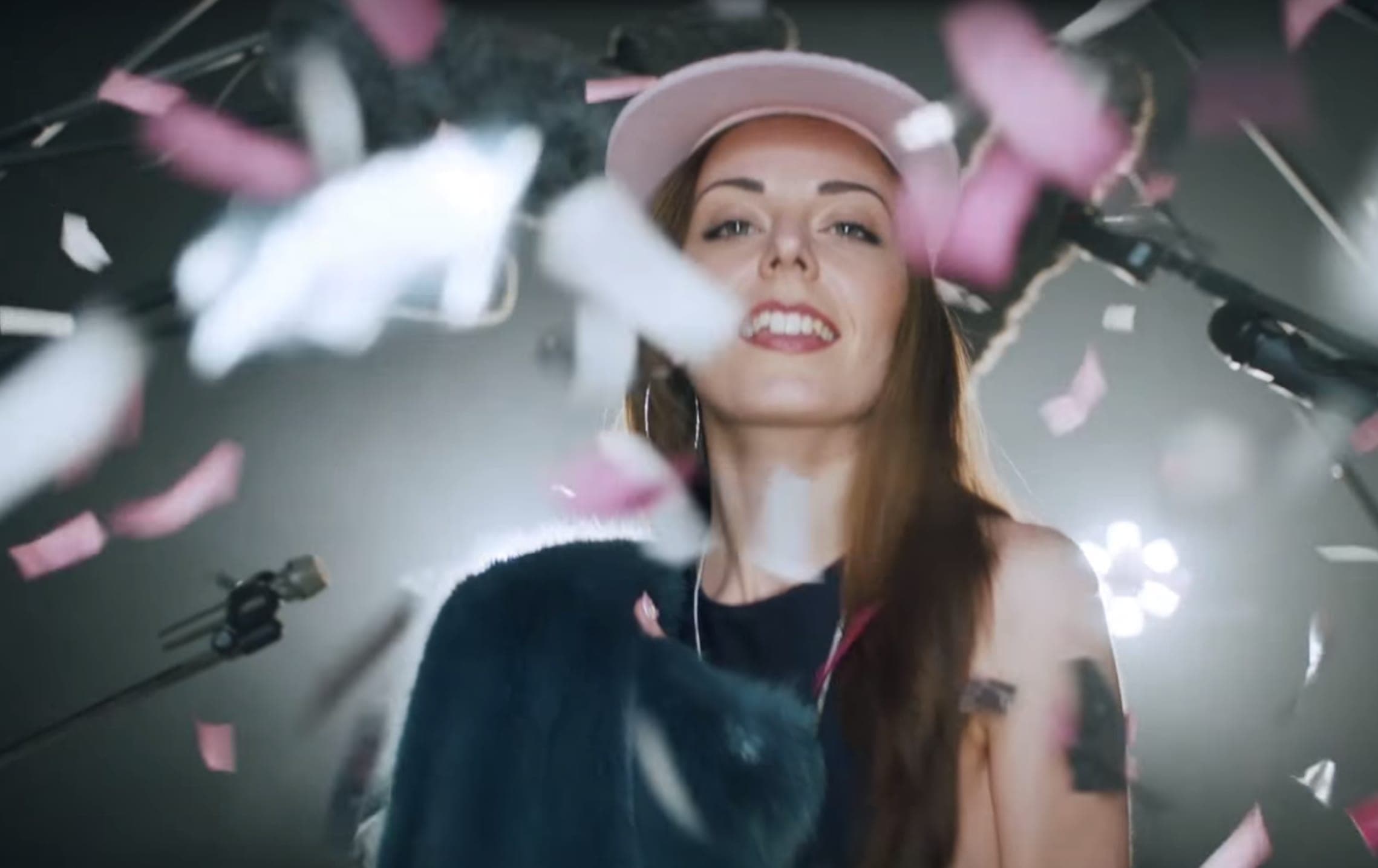 Stream Hannah Diamond’s new single, ‘Hi’
