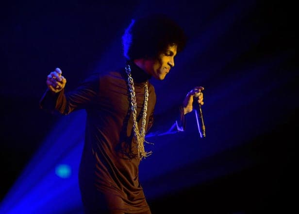 Prince releases 'Stare' single exclusively on Spotify