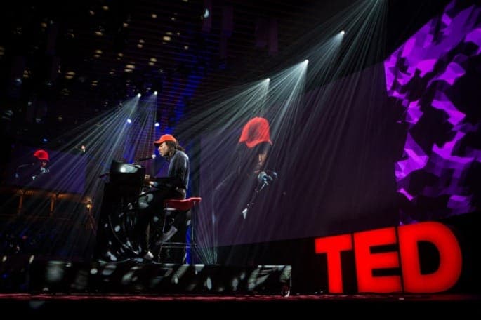 Blood Orange songwriter Dev Hynes delivers TED talk on synesthesia