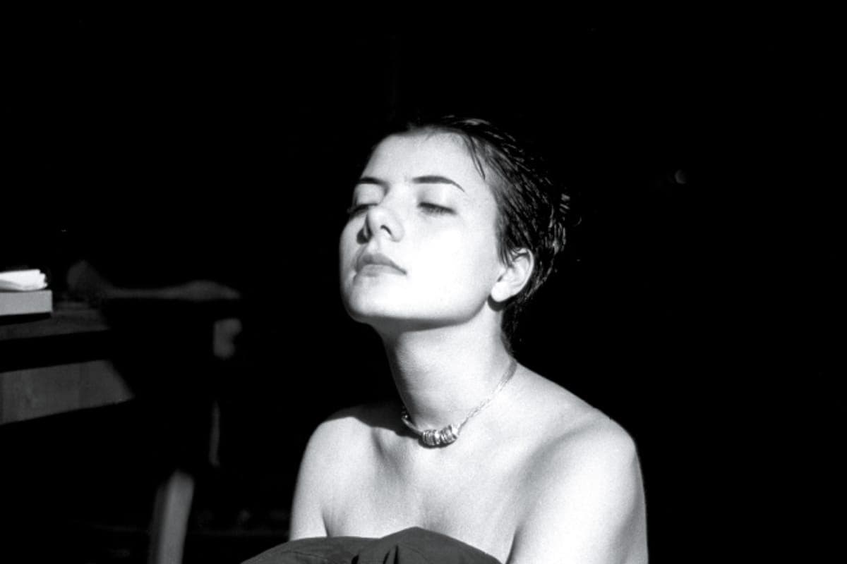 Minimal Wave boss Veronica Vasicka announces debut EP From Here