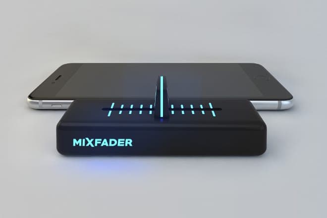Mixfader is a wireless crossfader that lets you scratch on the go