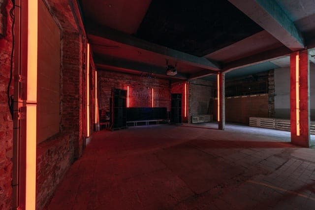 New crowdfunded club, Objekt Klein a, opens in Dresden