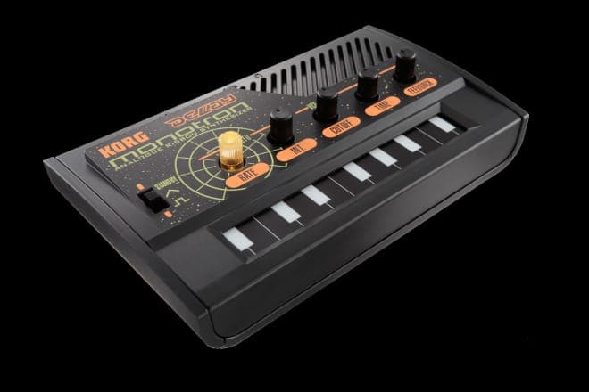 Spaceship Delay is an awesome free plug-in based on Korg's Monotron