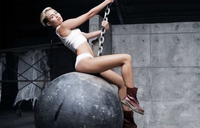 UK music videos to get age ratings