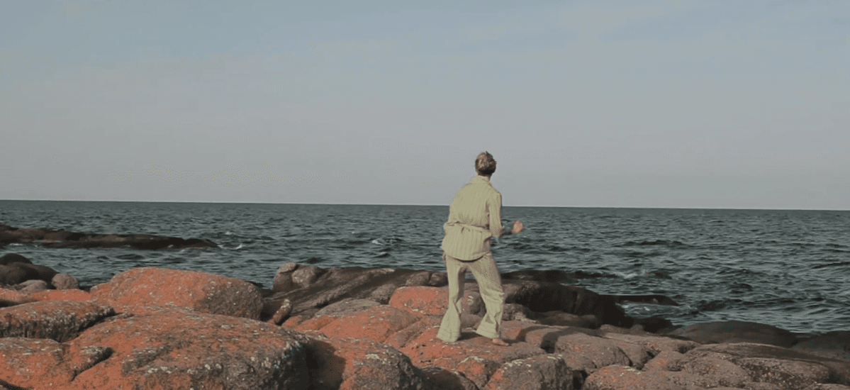 Nighwave - The Journey video still