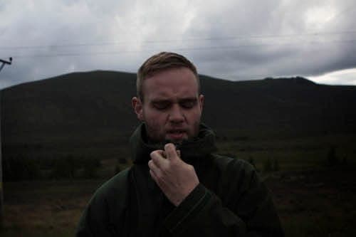 Samoyed – ‘Spit’