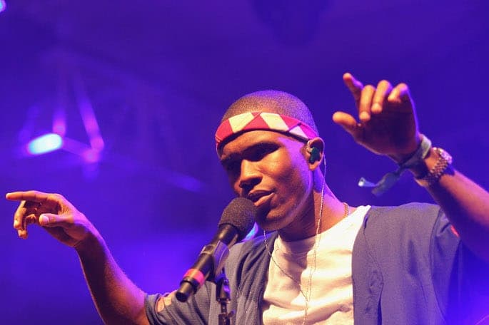Stevie Wonder apologizes for remarks about Frank Ocean's sexuality