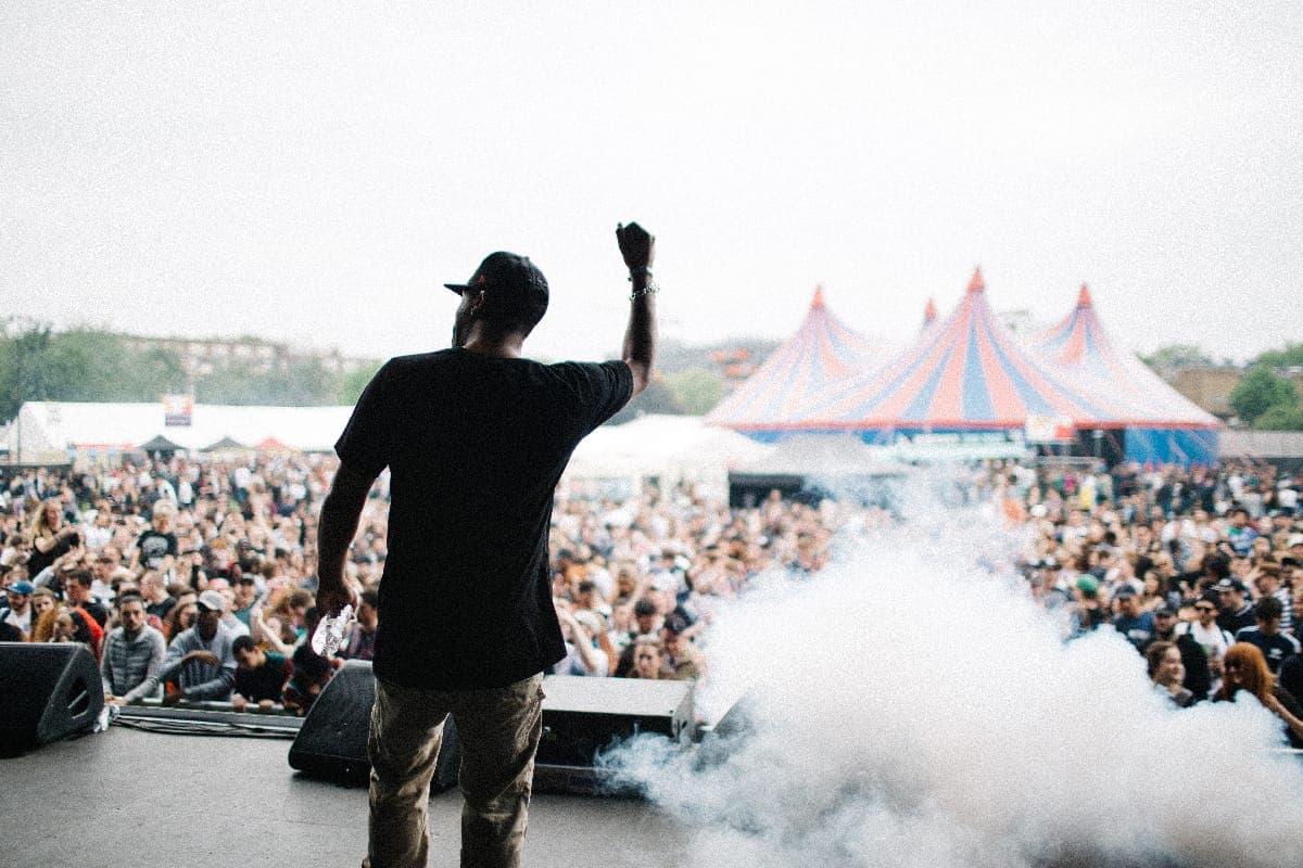 ? on Main Stage