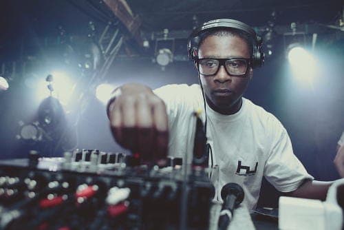Life according to… Scratcha DVA