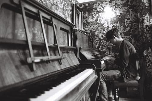 Bill Ryder-Jones – 'By The Church Of Apollonia' (Leyland Kirby Mix)