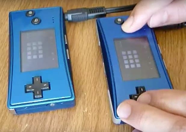 Someone has arranged Steve Reich's Piano Phase on two Game Boys