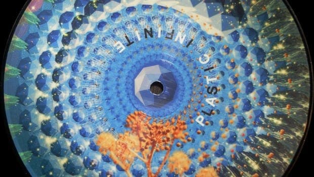 This is stunning – watch footage of Sculpture’s new zoetrope vinyl