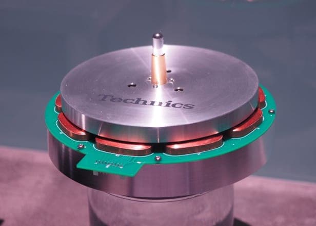 Gaze at the inside of the new Technics turntable