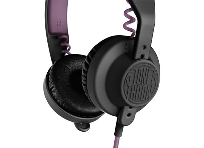 Check out these Stones Throw headphones, which come with a 7" of unreleased Peanut Butter Wolf and Dâm-Funk tracks
