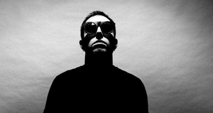 Download Starkey’s riotous, club-ready ‘The Beast’