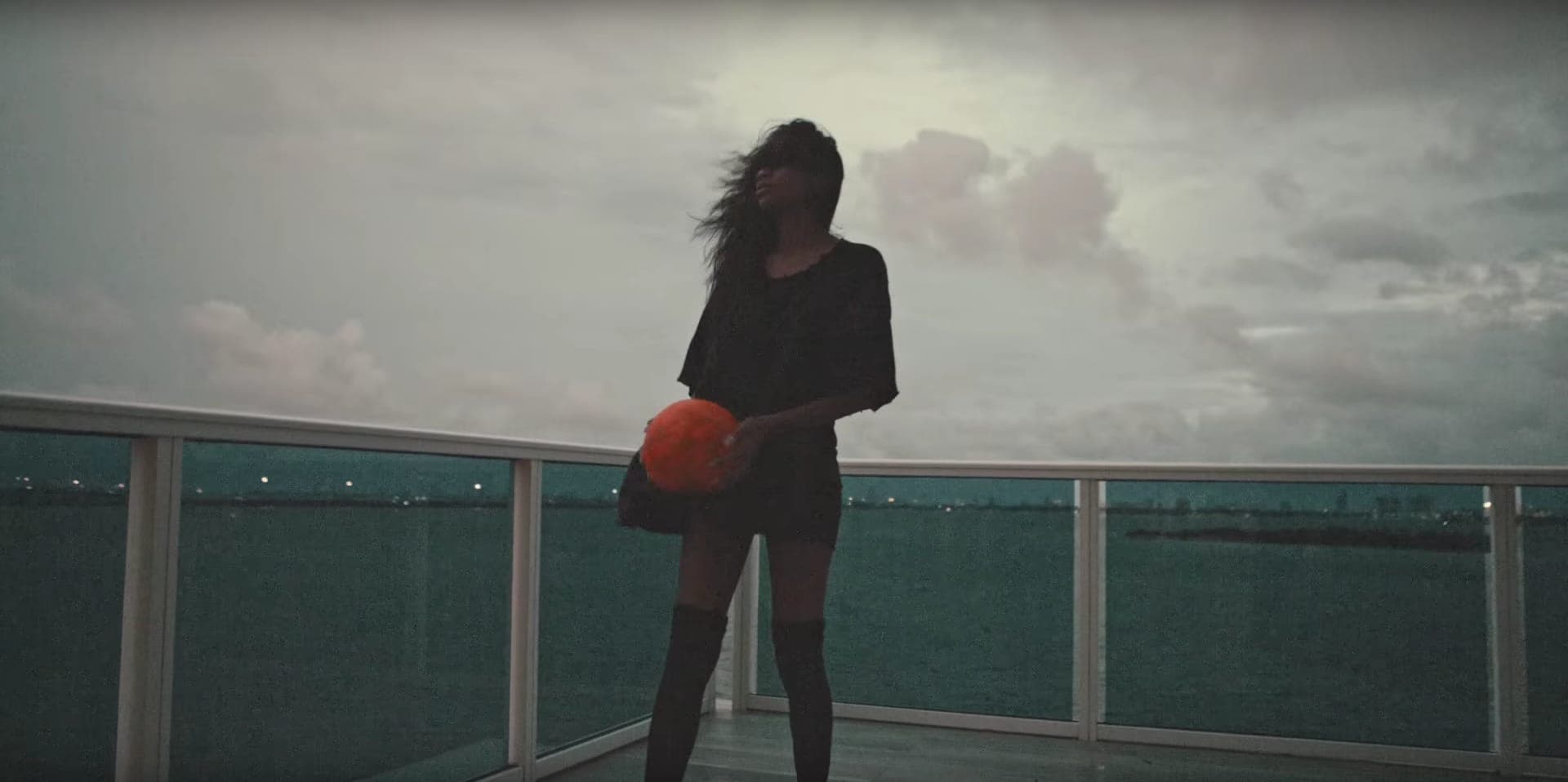 Abra – ‘Fruit’ (Official Video)