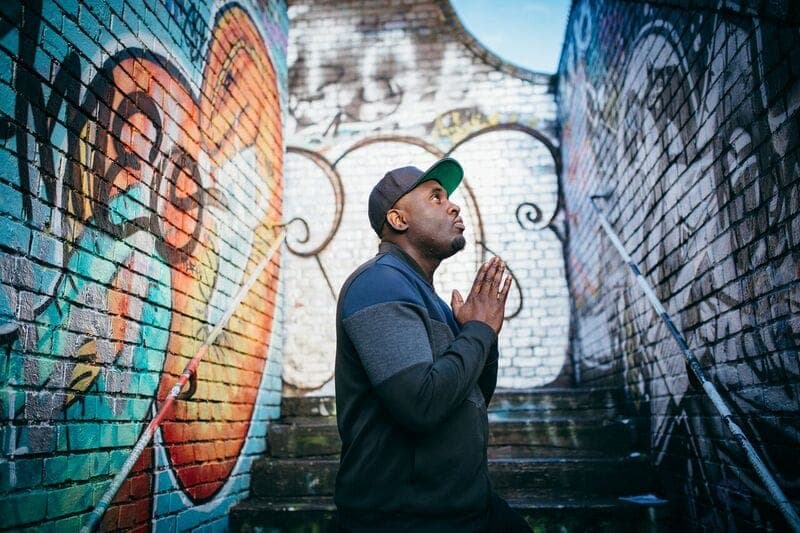 Grime pioneer Prince Rapid flexes his skills on the mic with ‘What’s Good?’