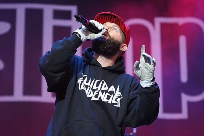 Limp Bizkit's Fred Durst has been banned from Ukraine